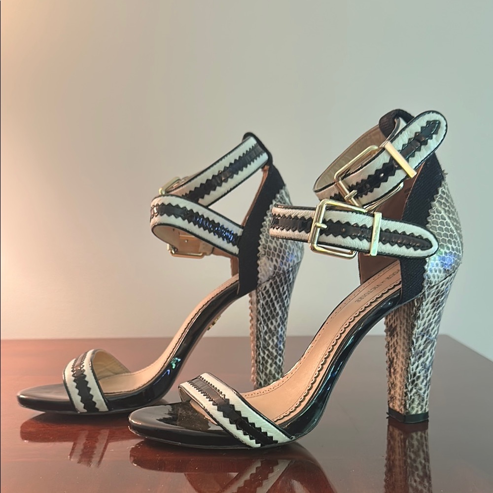 Pour La Victoire Black and Cream Strappy Heels